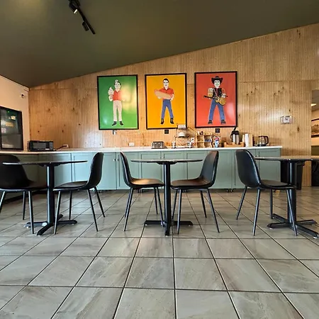 Travelodge By Wyndham Atlanta, Illinois