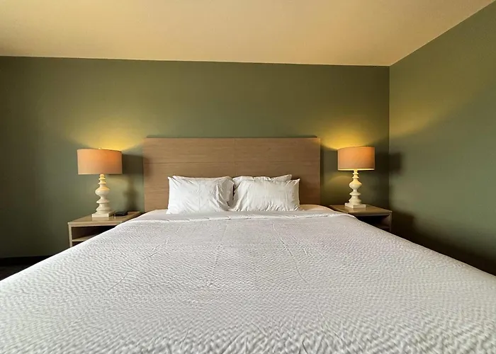 Travelodge By Wyndham Atlanta, Illinois Hotel Atlanta